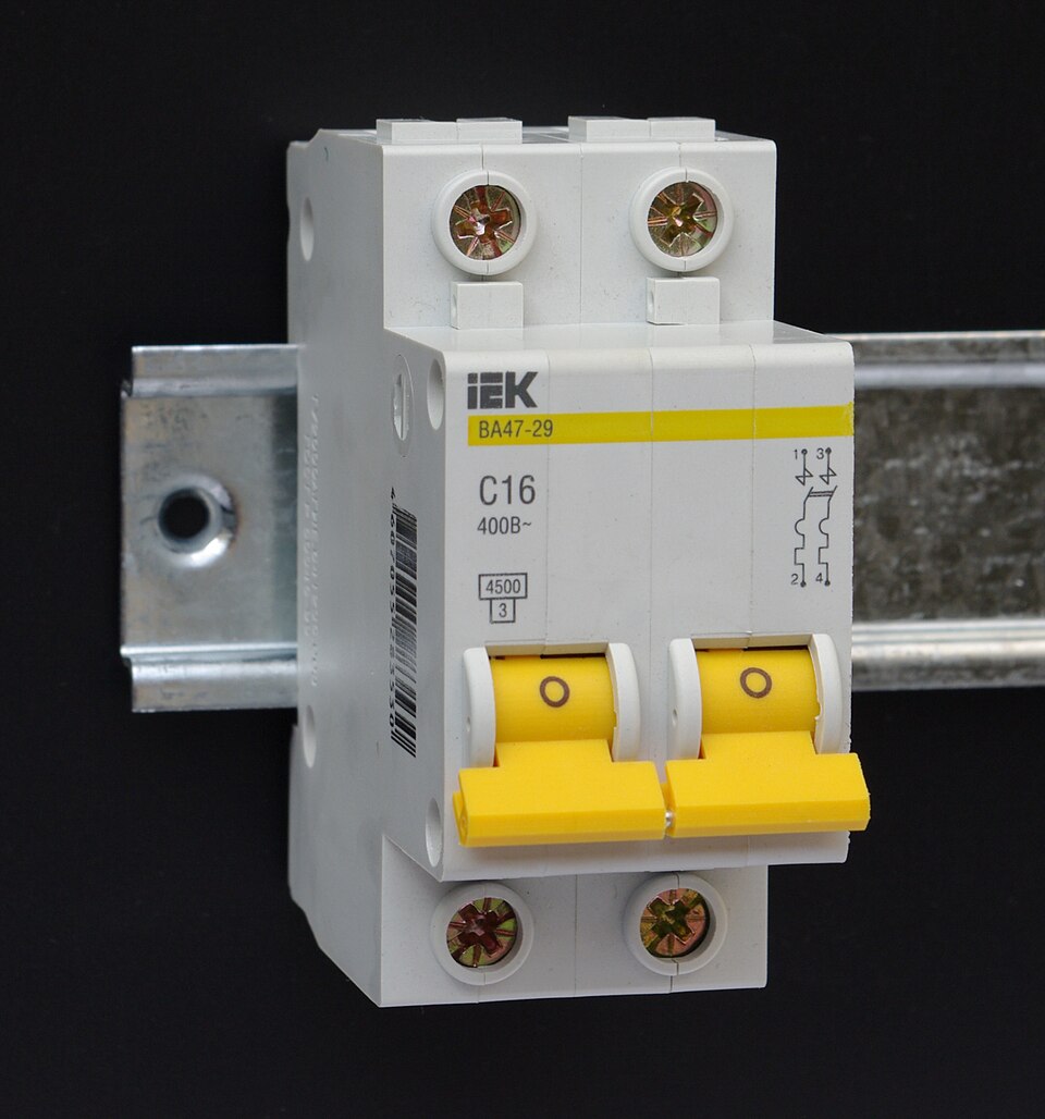 IEK VA47-29 3P C25 avtomatik vyklyuchatel