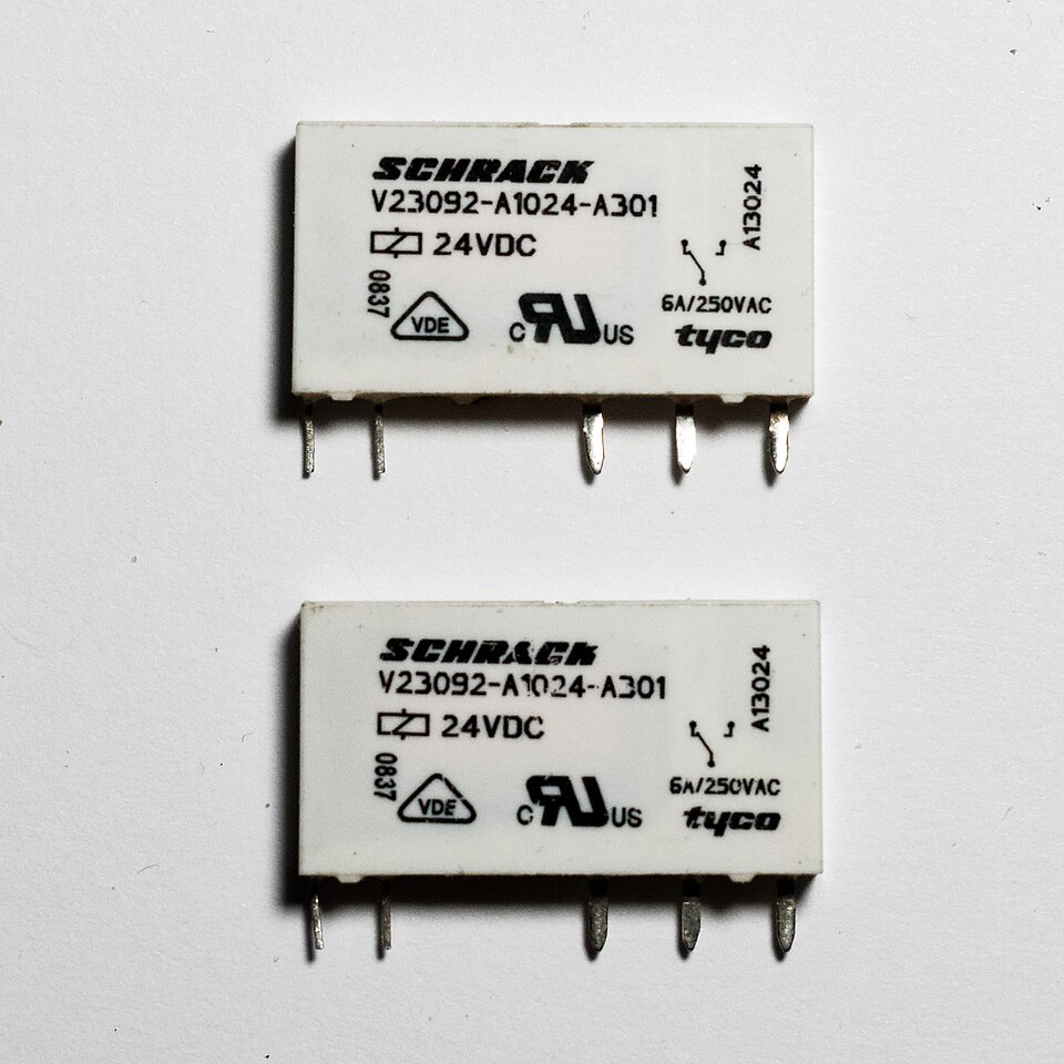 Finder 55.34 elektromagnit rele